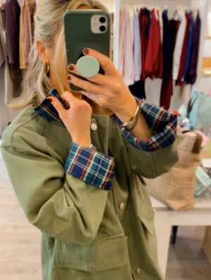 Alternative view of Parka Tartán