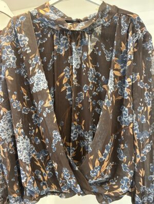 Alternative view of BLUSA PROVENZA